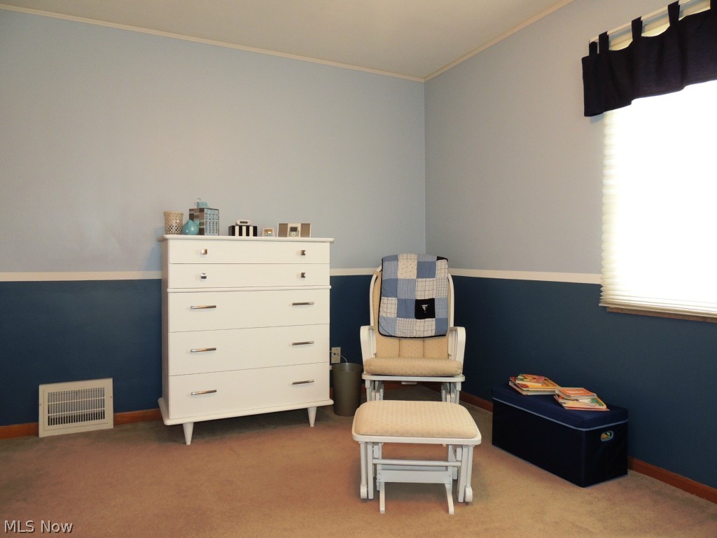 8012 Ackley Road Parma, OH 44129 - Photo 10 of 25