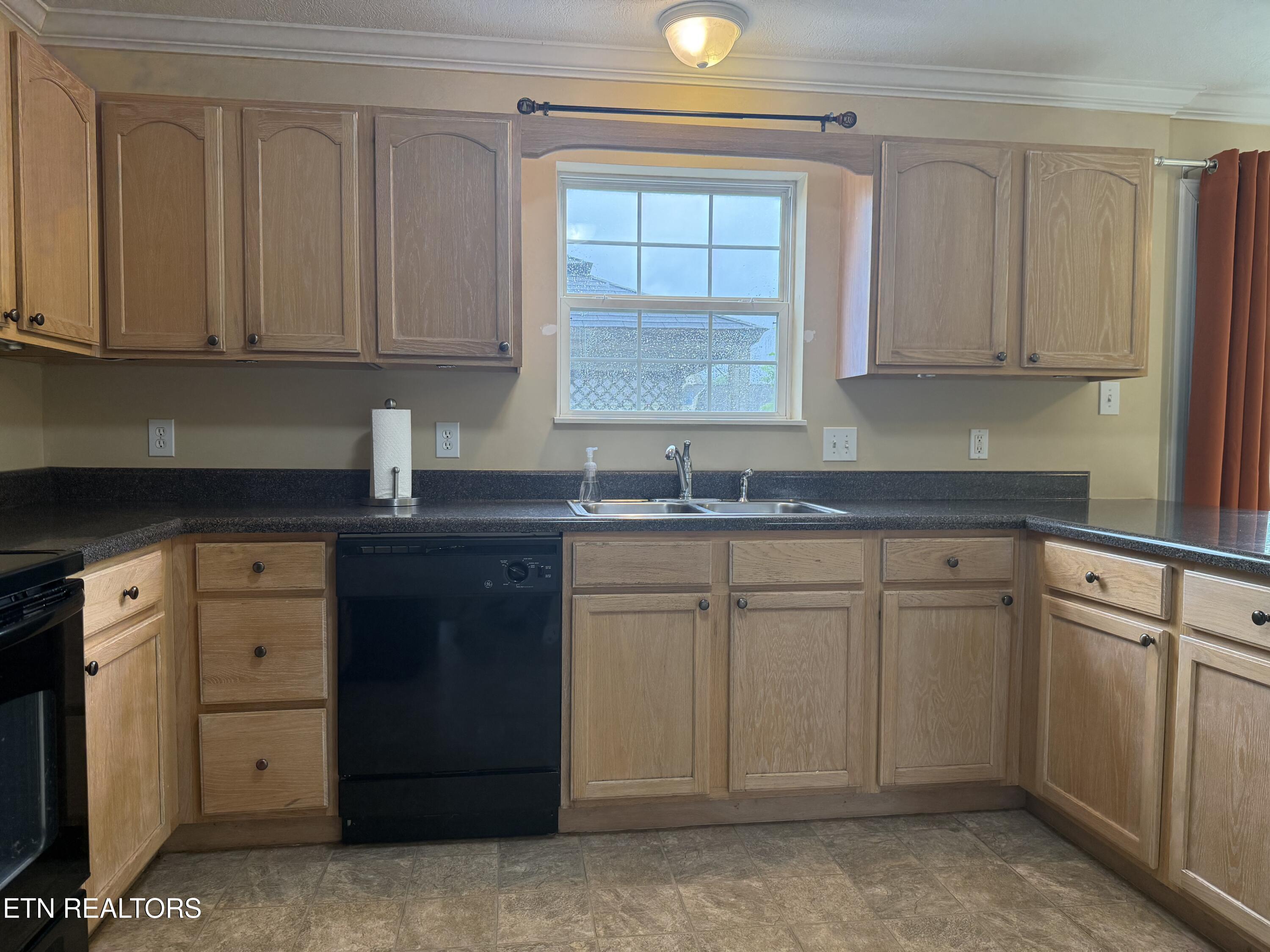 7847 Dawnview Road Powell, TN 37849 - Photo 4 of 38 Kitchen 1