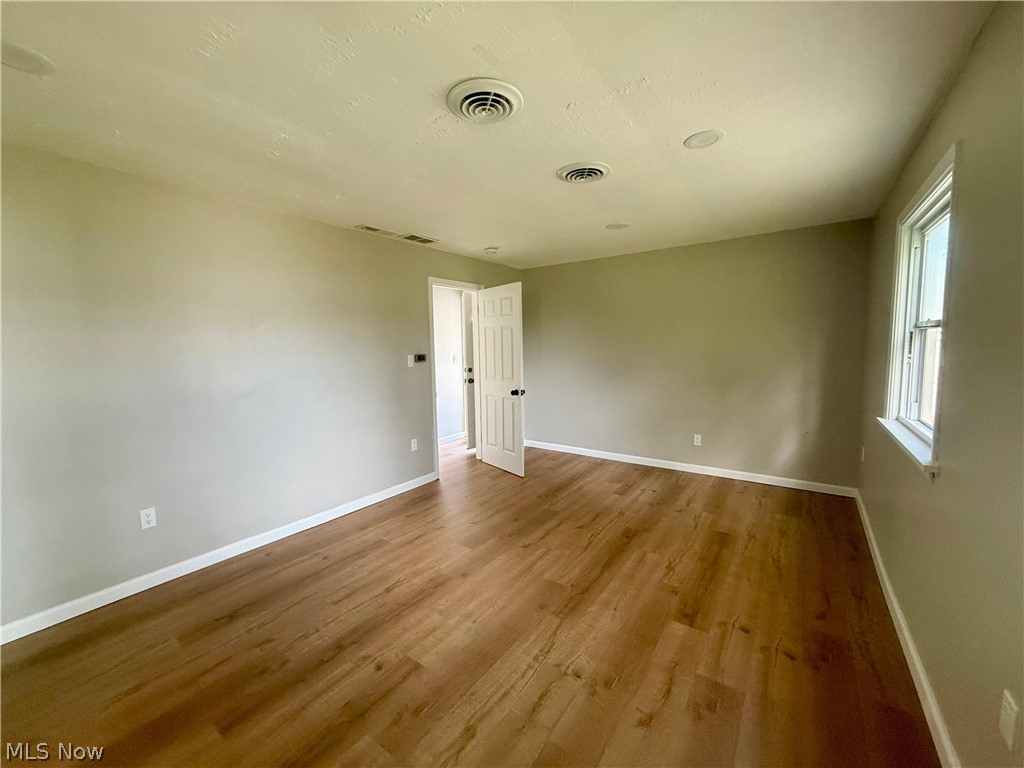 5363 Summit Road Lyndhurst, OH 44124 - Photo 17 of 25 Gallery Image 17