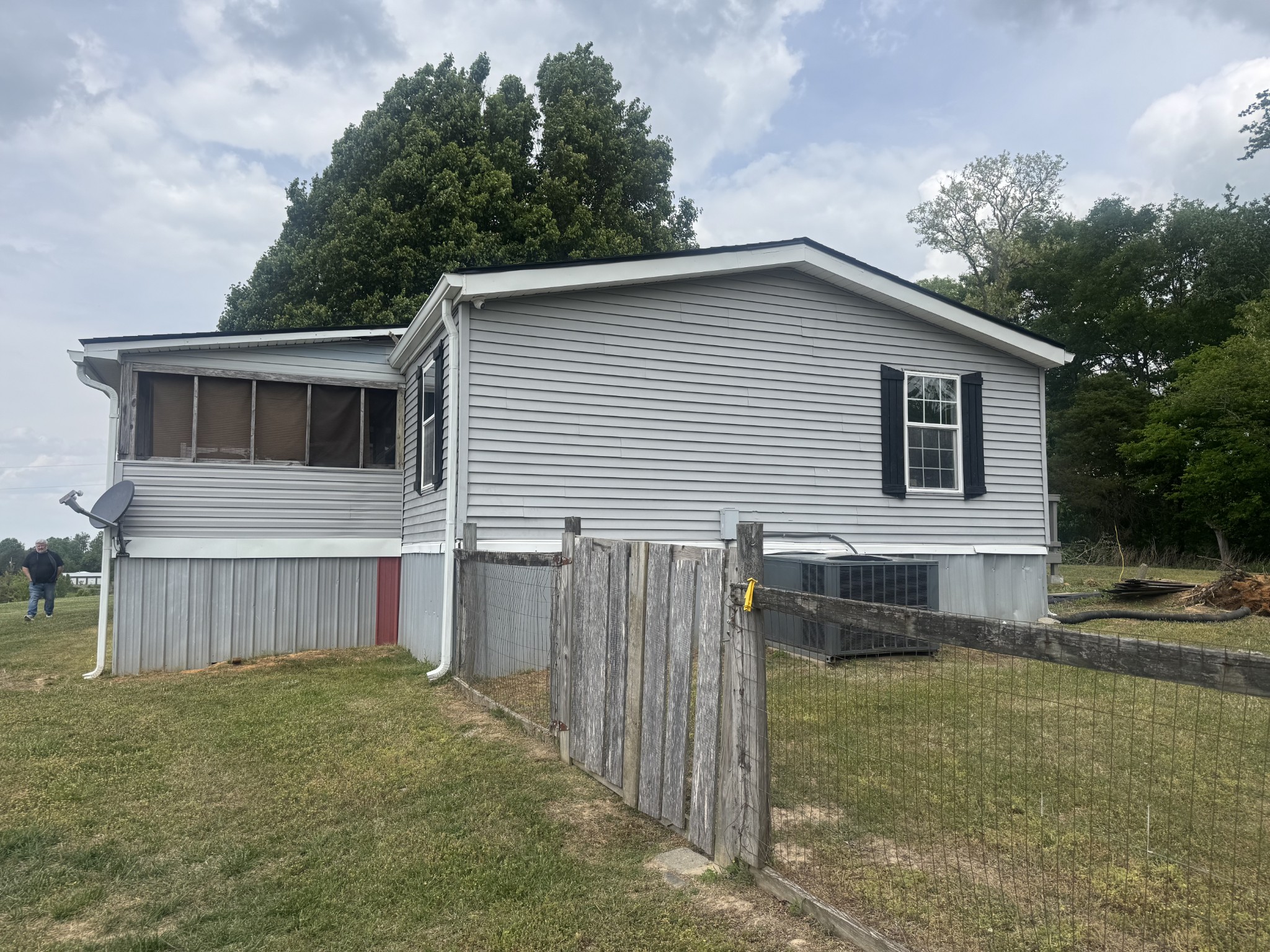 1619 McCormick Ridge Road Red Boiling Springs, TN 37150 - Photo 3 of 27