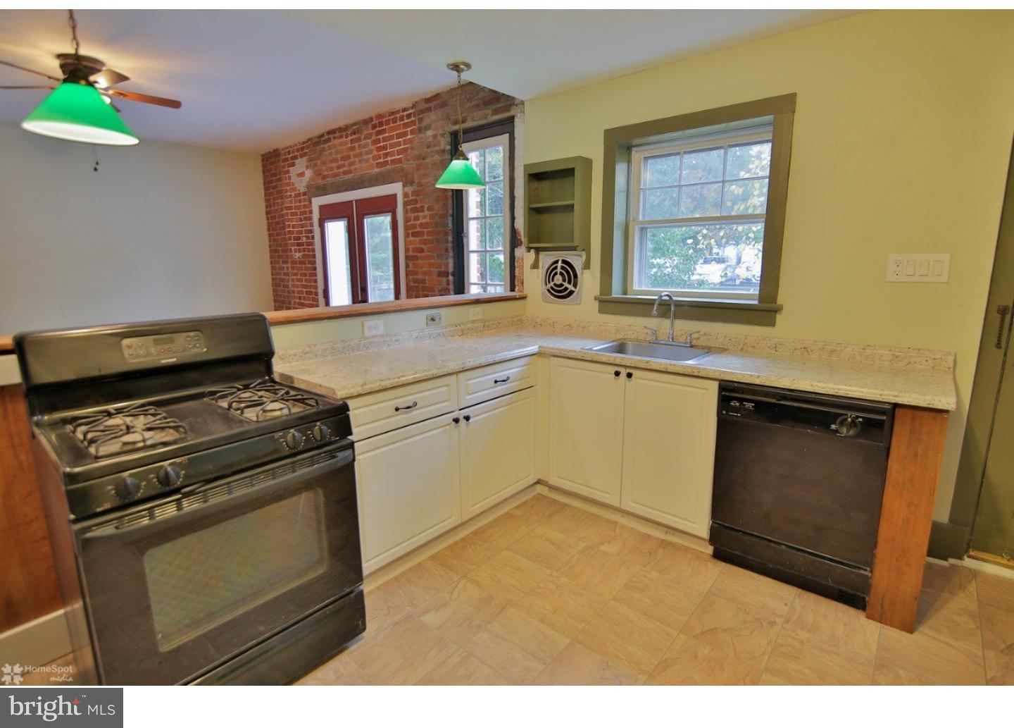 666 Wayside Way Riegelsville, PA 18077 - Photo 8 of 15