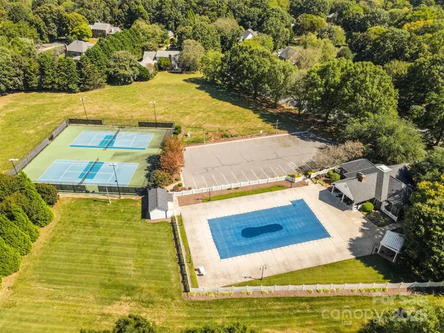 a view of an ocean view