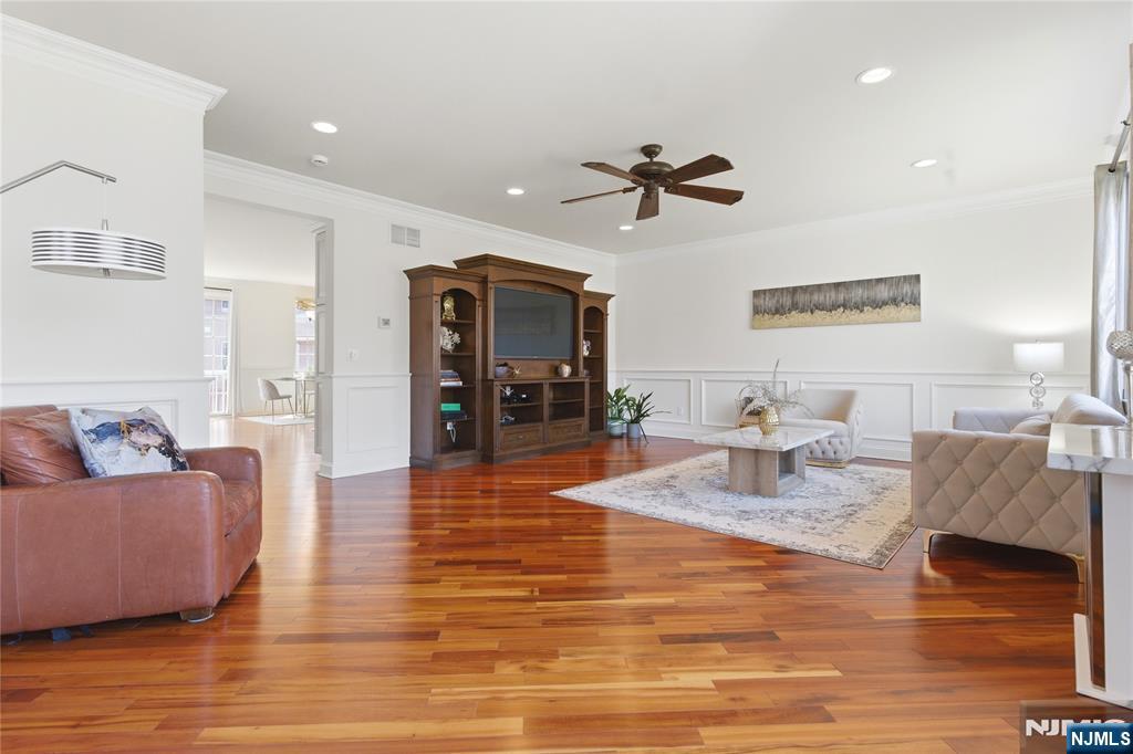 14 Gable Walk Livingston, NJ 07039 - Photo 10 of 41 a living room with furniture and wooden floor