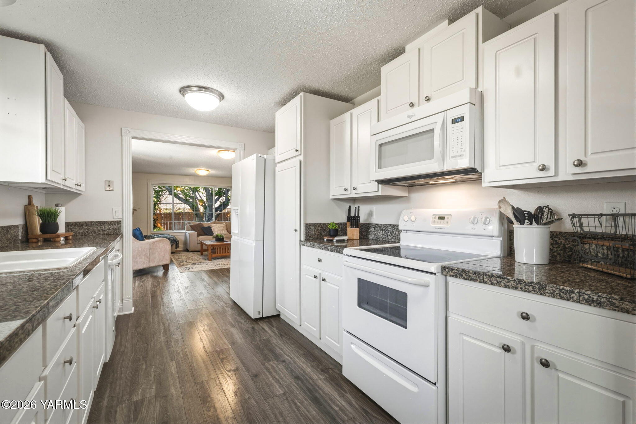 3606 Clinton Way Yakima, WA 98902 - Photo 14 of 30 Gally Kitchen/Second Living Space