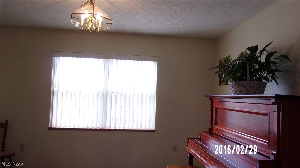 6113 Branch Circle Road Zanesville, OH 43701 - Photo 6 of 18