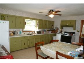 1524 Sun Valley Road Johnson City, TN 37604 - Photo 5 of 24 Kitchen from Living Room Entry