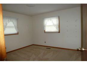1524 Sun Valley Road Johnson City, TN 37604 - Photo 10 of 24 Bedroom 3