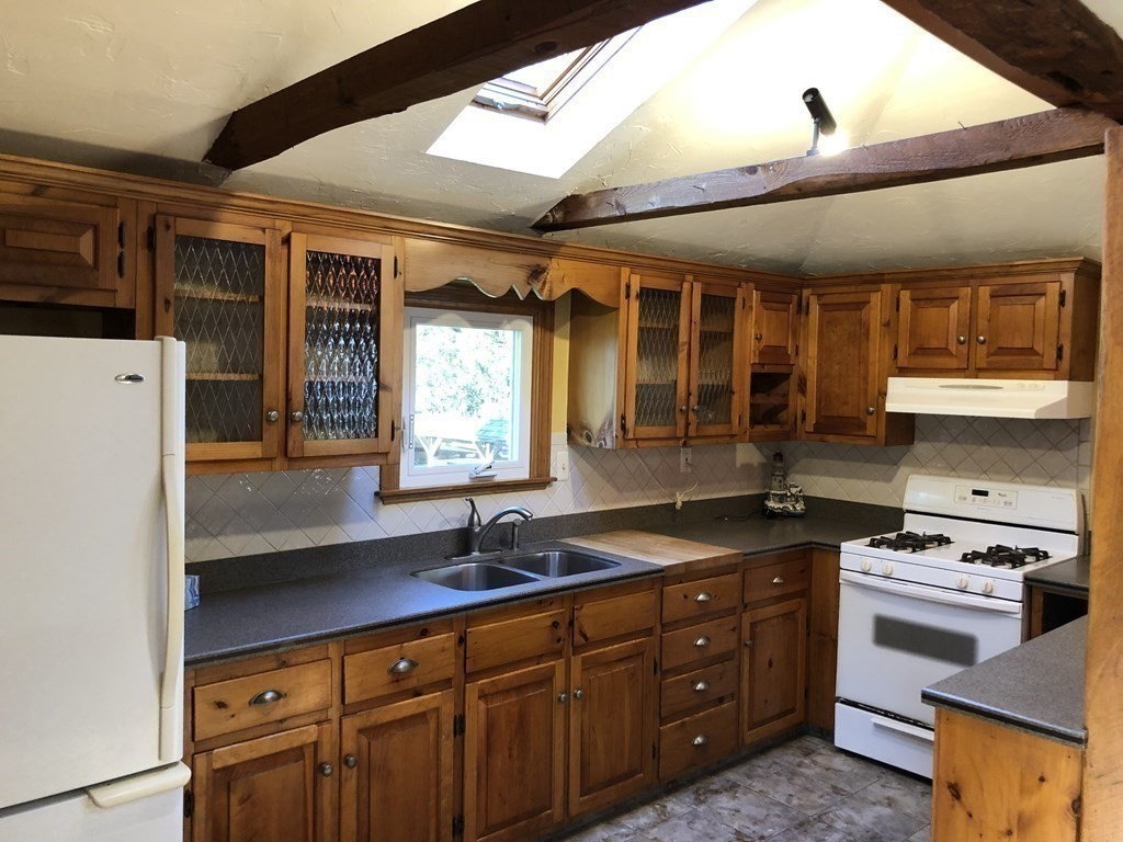 644 Farm Road Marlborough, MA 01752 - Photo 11 of 40 Gallery Image 11