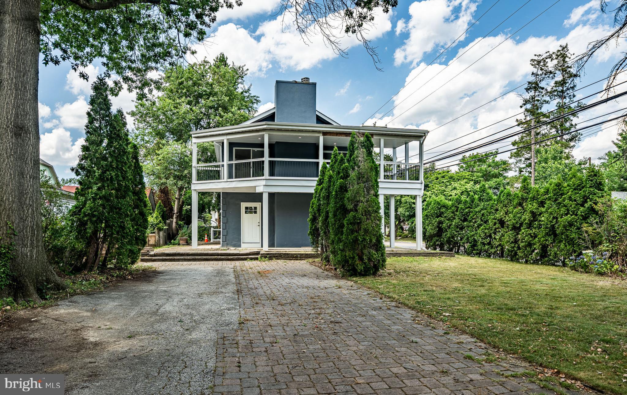 1006 Earlington Road Havertown, PA 19083 - Photo 6 of 42