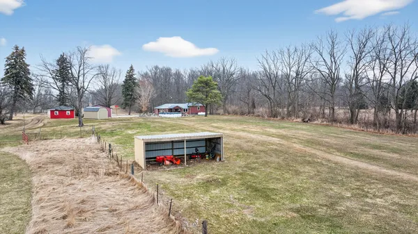 $299,900 | 3465 East Bacon Road, Hillsdale, MI 49242