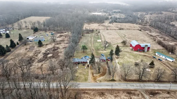 $299,900 | 3465 East Bacon Road, Hillsdale, MI 49242