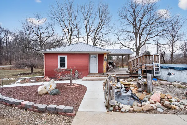 $299,900 | 3465 East Bacon Road, Hillsdale, MI 49242