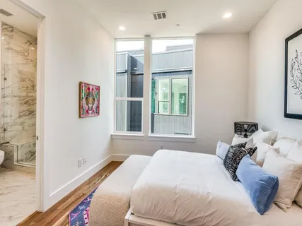 $624,000 | 426 West 9th Street, Unit 105, Dallas, TX 75208