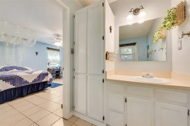 $525,000 | 215 Surveyors Road, Krugerville, TX 76227