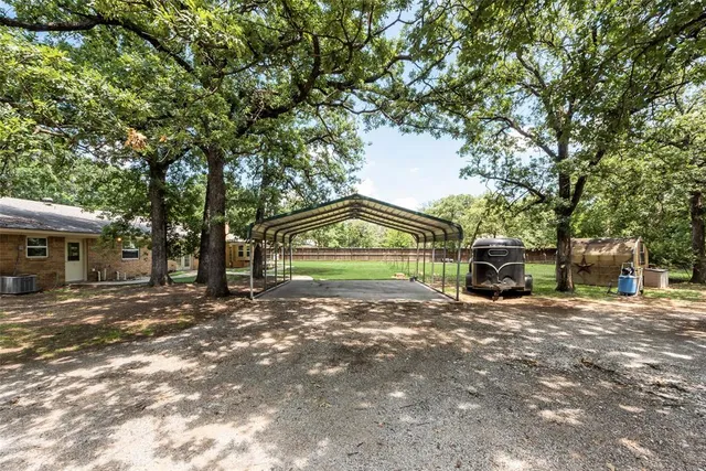 $525,000 | 215 Surveyors Road, Krugerville, TX 76227