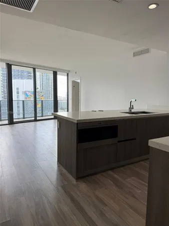 $6,800 | 801 South Miami Avenue, Unit 1804, Miami, FL 33131