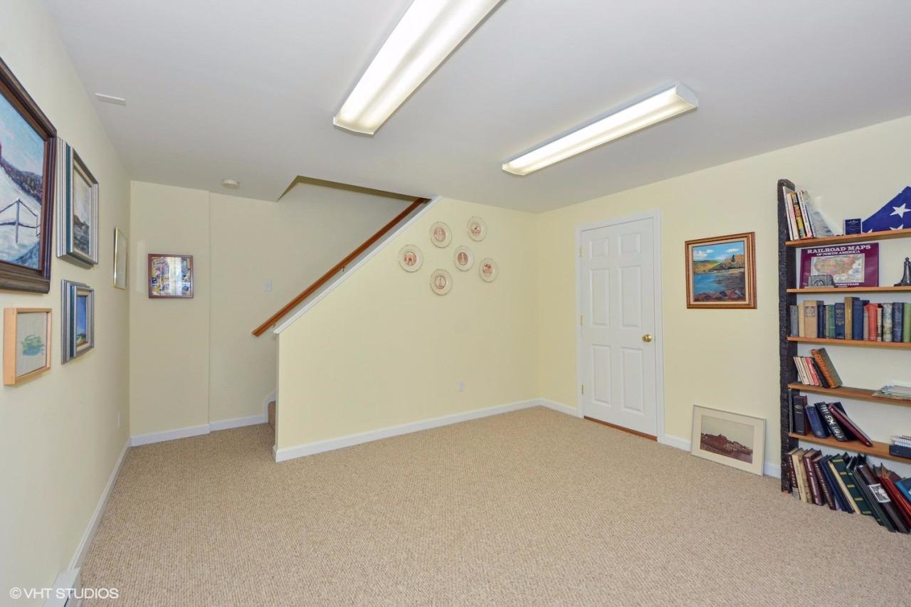 92 Falling Leaf Lane Osterville, MA 02655 - Photo 12 of 15