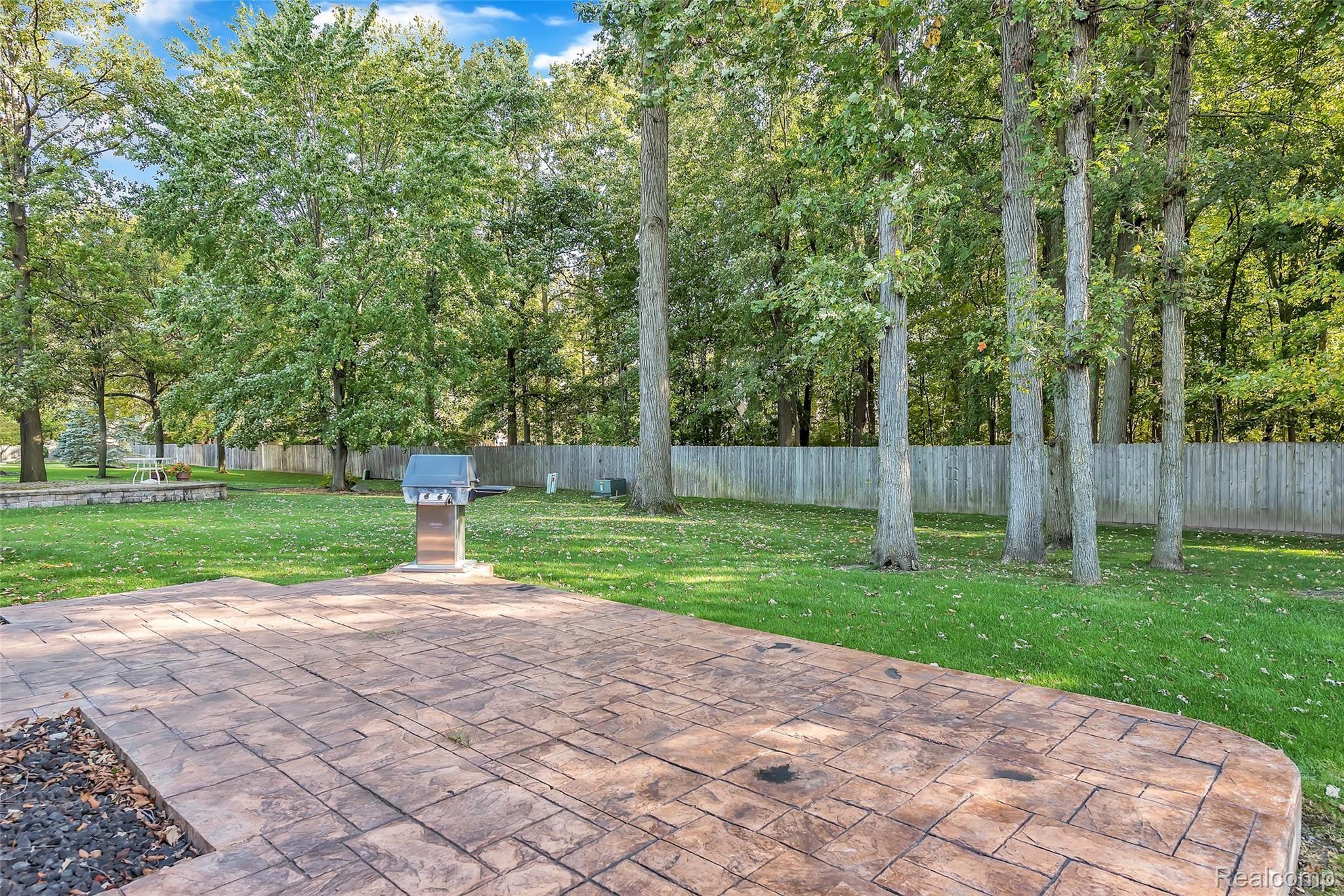 44767 Glengarry Road Canton, MI 48188 - Photo 34 of 34 34.jpg