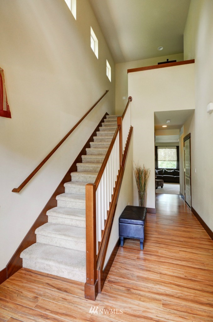 427 203rd Place Southeast Bothell, WA 98012 - Photo 2 of 24