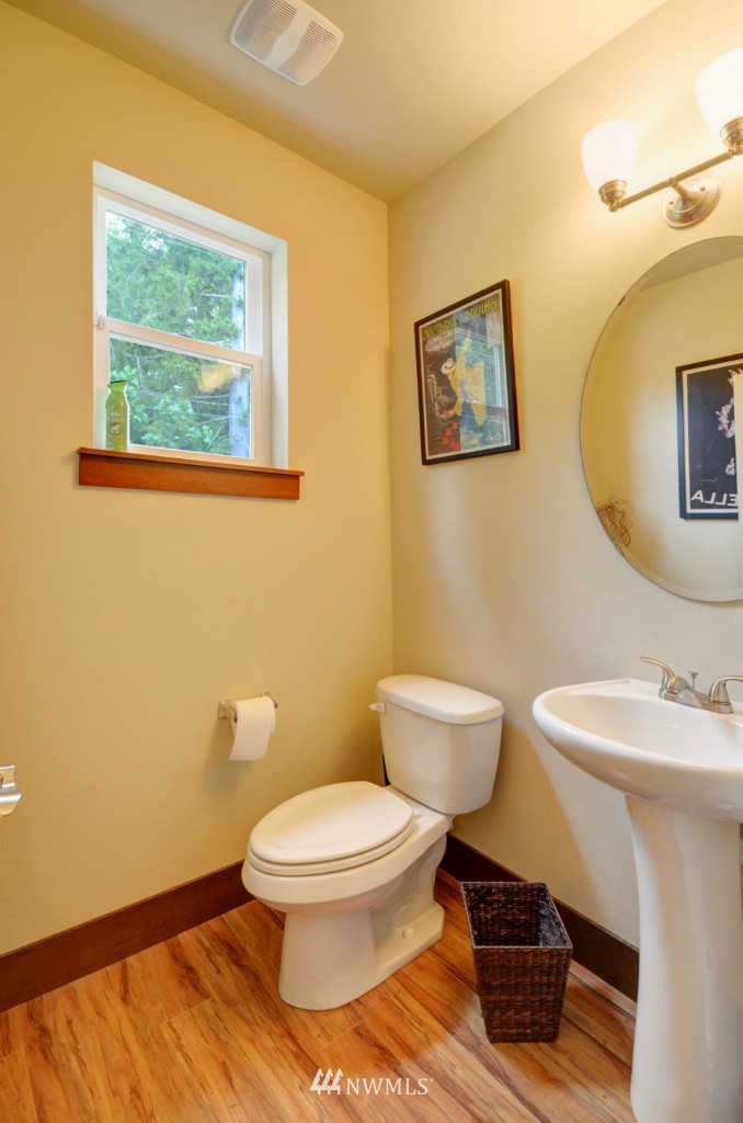427 203rd Place Southeast Bothell, WA 98012 - Photo 4 of 24