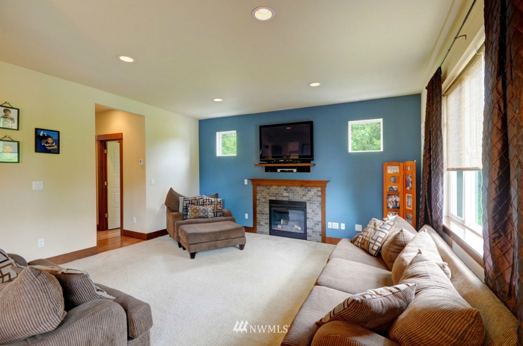 427 203rd Place Southeast Bothell, WA 98012 - Photo 8 of 24