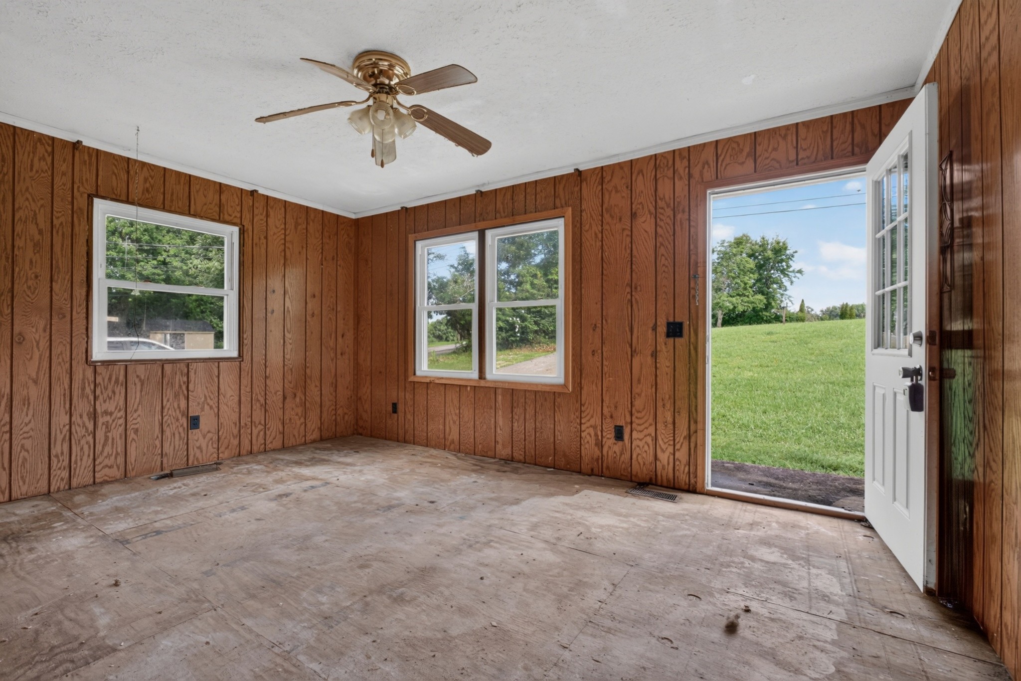 960 Bill Smith Road Cookeville, TN 38501 - Photo 3 of 25 Gallery Image 3