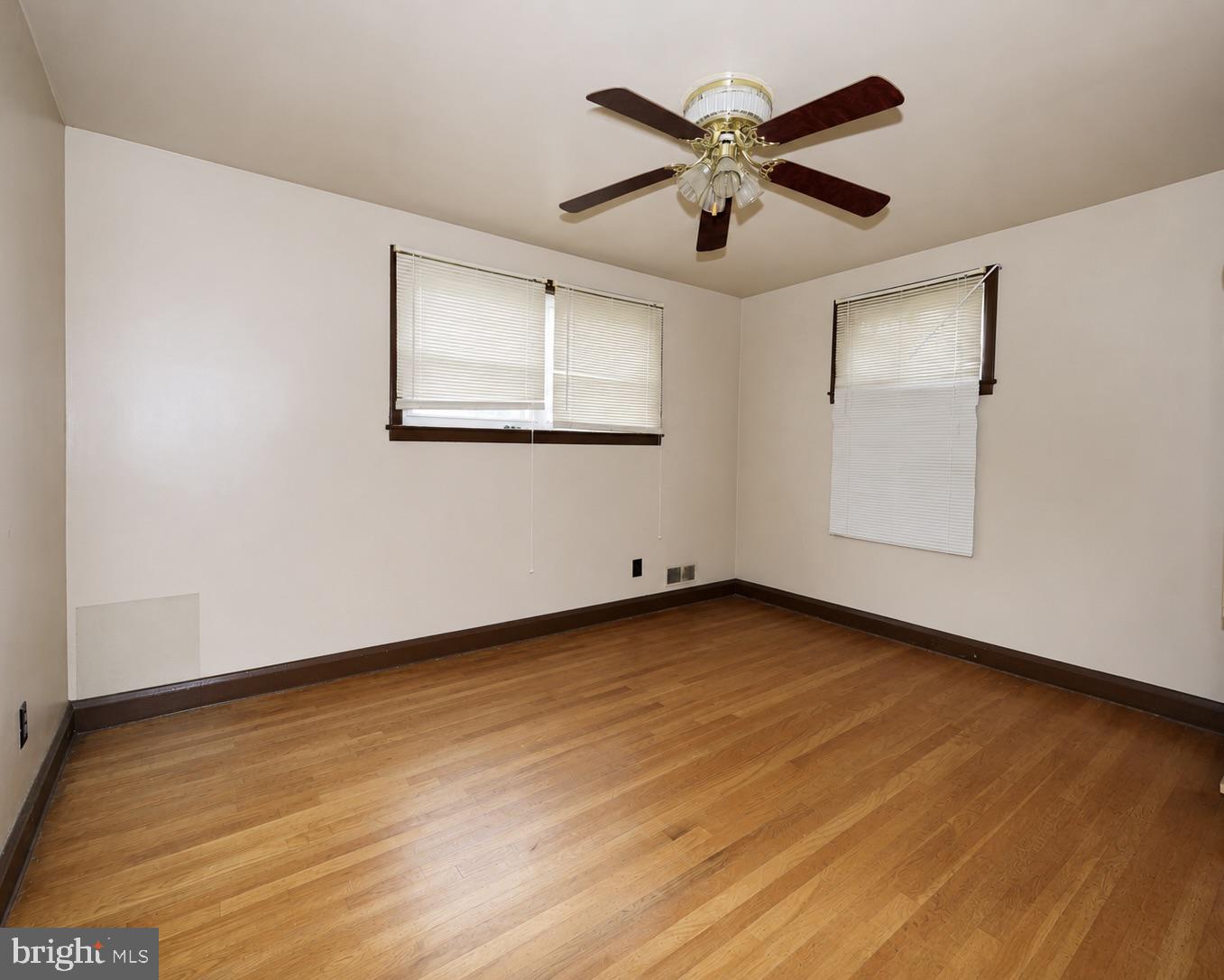 2808 Greenlawn Road Baltimore, MD 21207 - Photo 4 of 20 Gallery Image 4