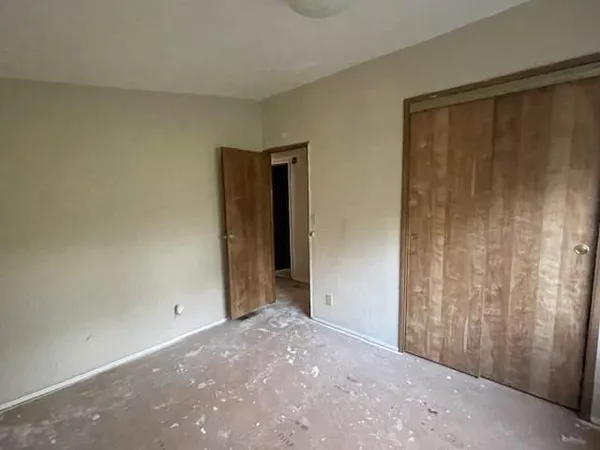 a view of a storage & utility room