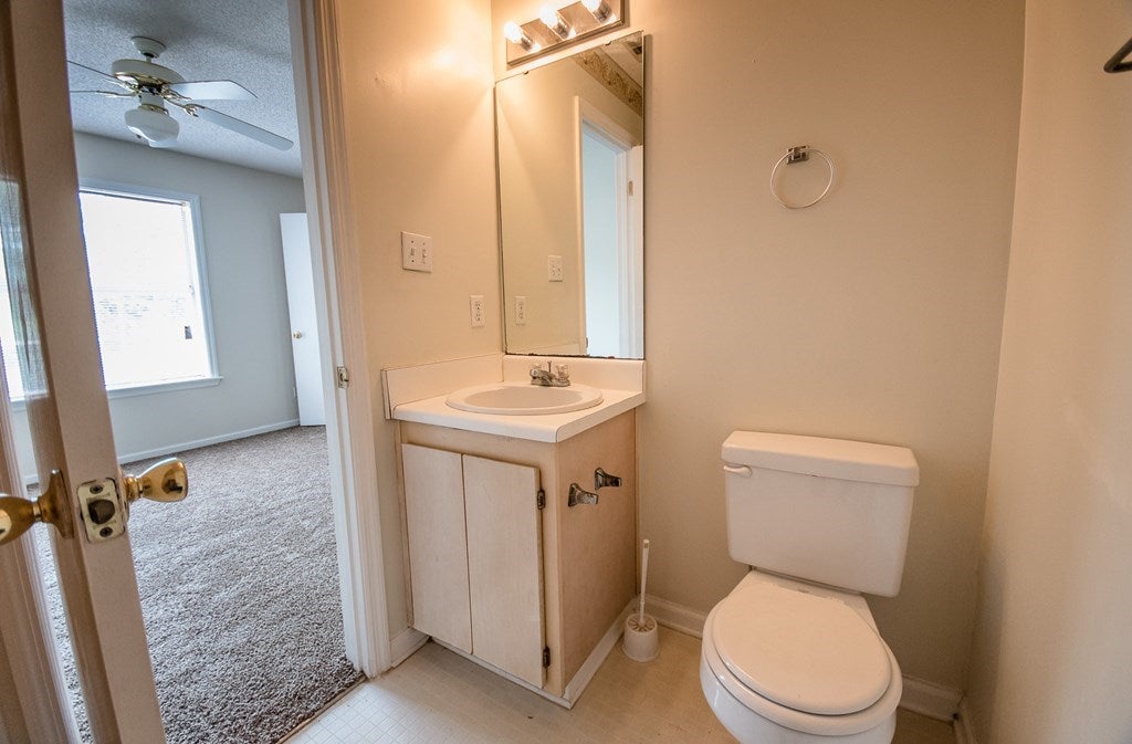 2105 Baytree Road Valdosta, GA 31602 - Photo 11 of 18 Gallery Image 11