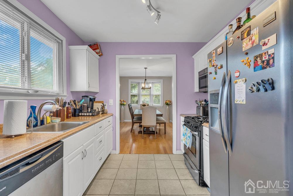 1690 Holly Road North Brunswick, NJ 08902 - Photo 14 of 20 Gallery Image 14