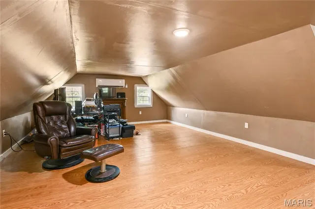 $965,000 | 1477 Bell Ford Road, Marshfield, MO 65706