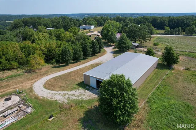 $965,000 | 1477 Bell Ford Road, Marshfield, MO 65706