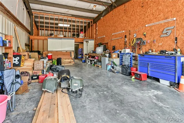 $965,000 | 1477 Bell Ford Road, Marshfield, MO 65706