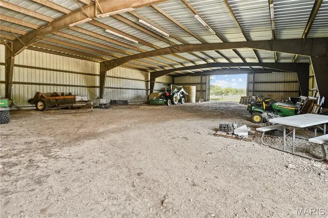 $965,000 | 1477 Bell Ford Road, Marshfield, MO 65706