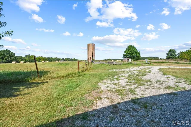 $965,000 | 1477 Bell Ford Road, Marshfield, MO 65706