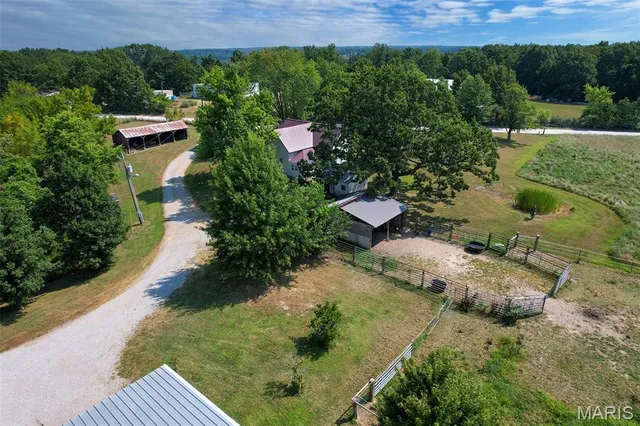 $965,000 | 1477 Bell Ford Road, Marshfield, MO 65706