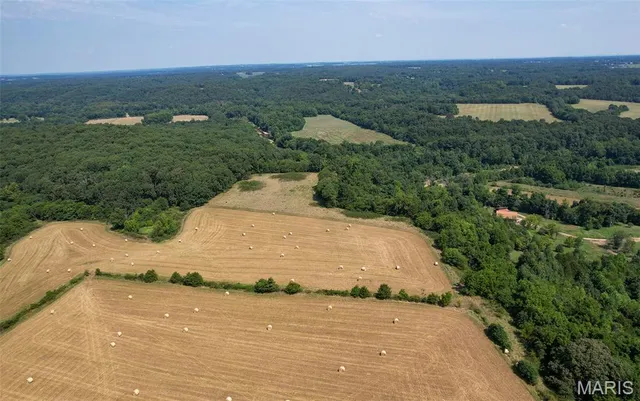 $965,000 | 1477 Bell Ford Road, Marshfield, MO 65706