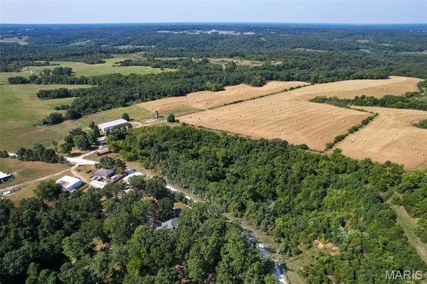 $965,000 | 1477 Bell Ford Road, Marshfield, MO 65706