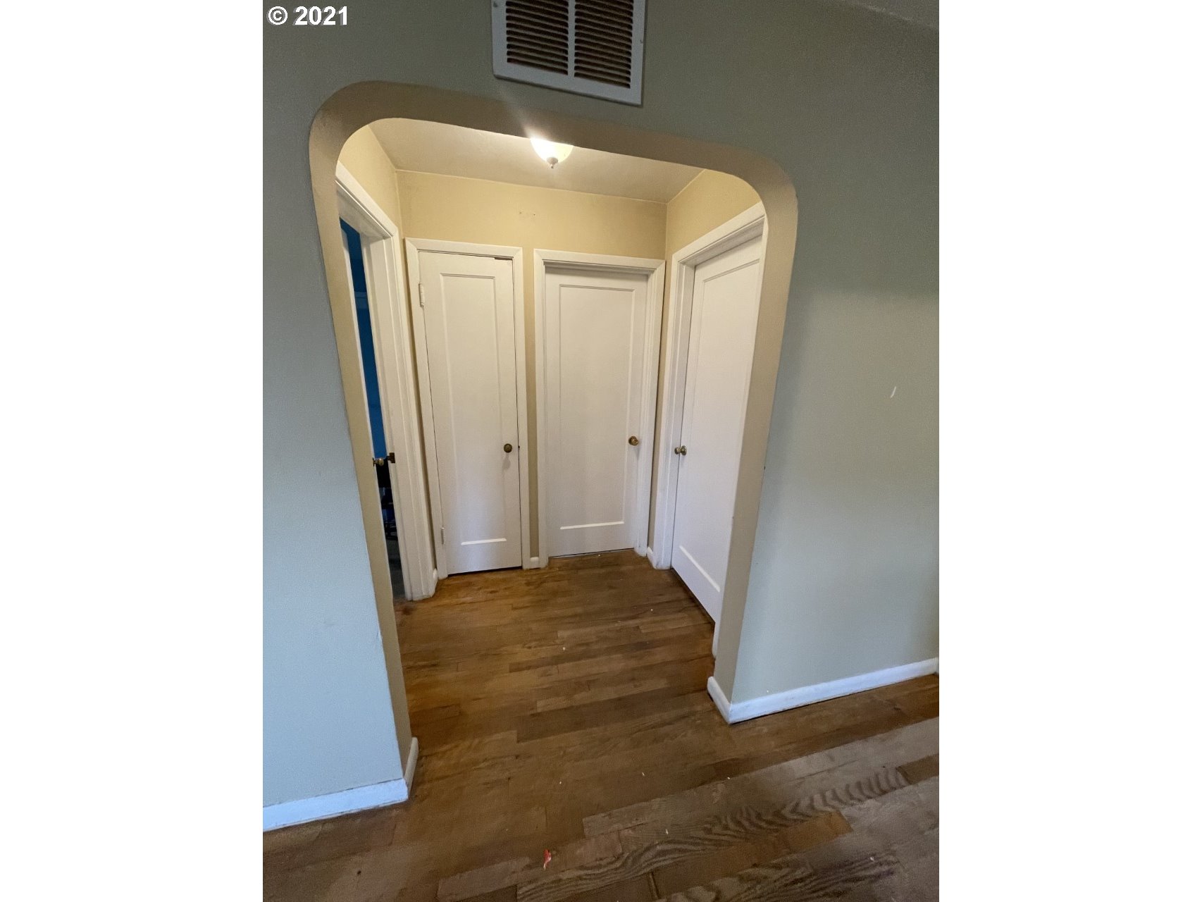 2721 Maple Street Longview, WA 98632 - Photo 5 of 21 Gallery Image 5