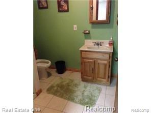 1107 Brighton Lake Road Brighton, MI 48116 - Photo 9 of 17 10.jpg