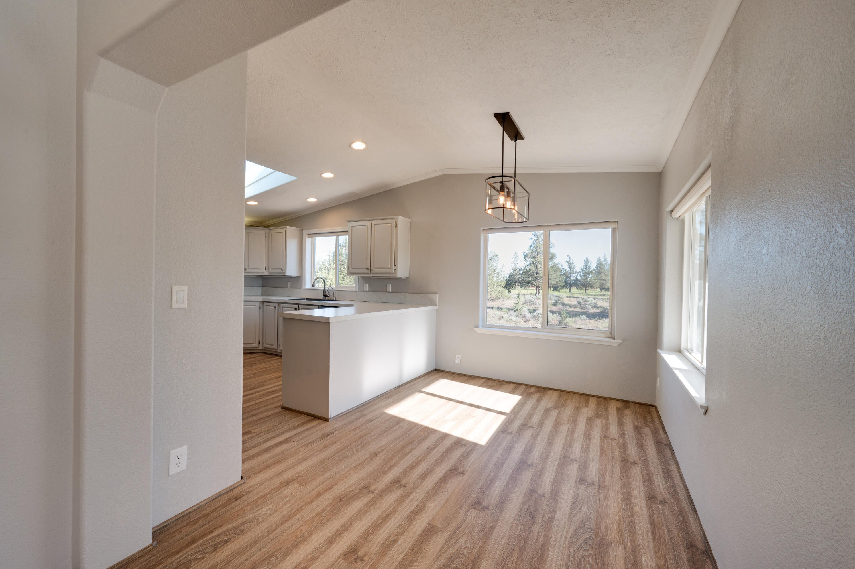14420 Southwest Quail Road Terrebonne, OR 97760 - Photo 9 of 30 Interior-7