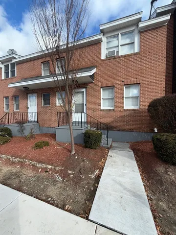$330,000 | 131 A Lawrence Street, Unit 40, Lawrence, MA 01841