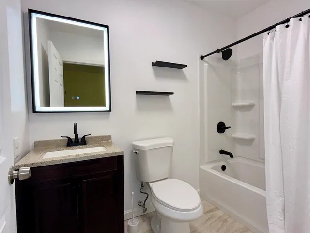 $330,000 | 131 A Lawrence Street, Unit 40, Lawrence, MA 01841