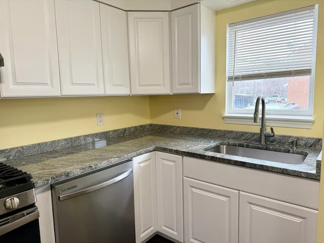 $330,000 | 131 A Lawrence Street, Unit 40, Lawrence, MA 01841