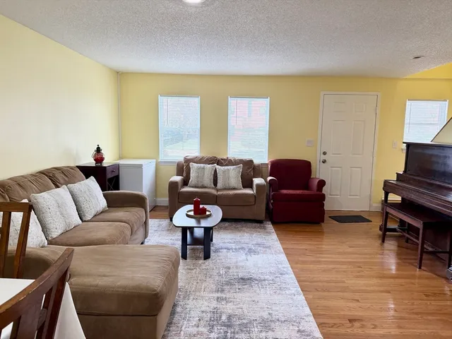 $330,000 | 131 A Lawrence Street, Unit 40, Lawrence, MA 01841