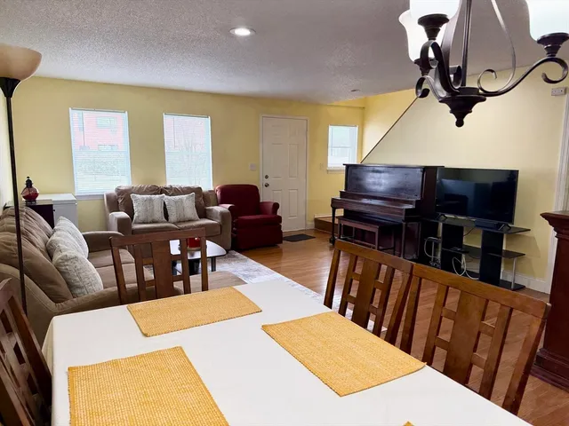 $330,000 | 131 A Lawrence Street, Unit 40, Lawrence, MA 01841