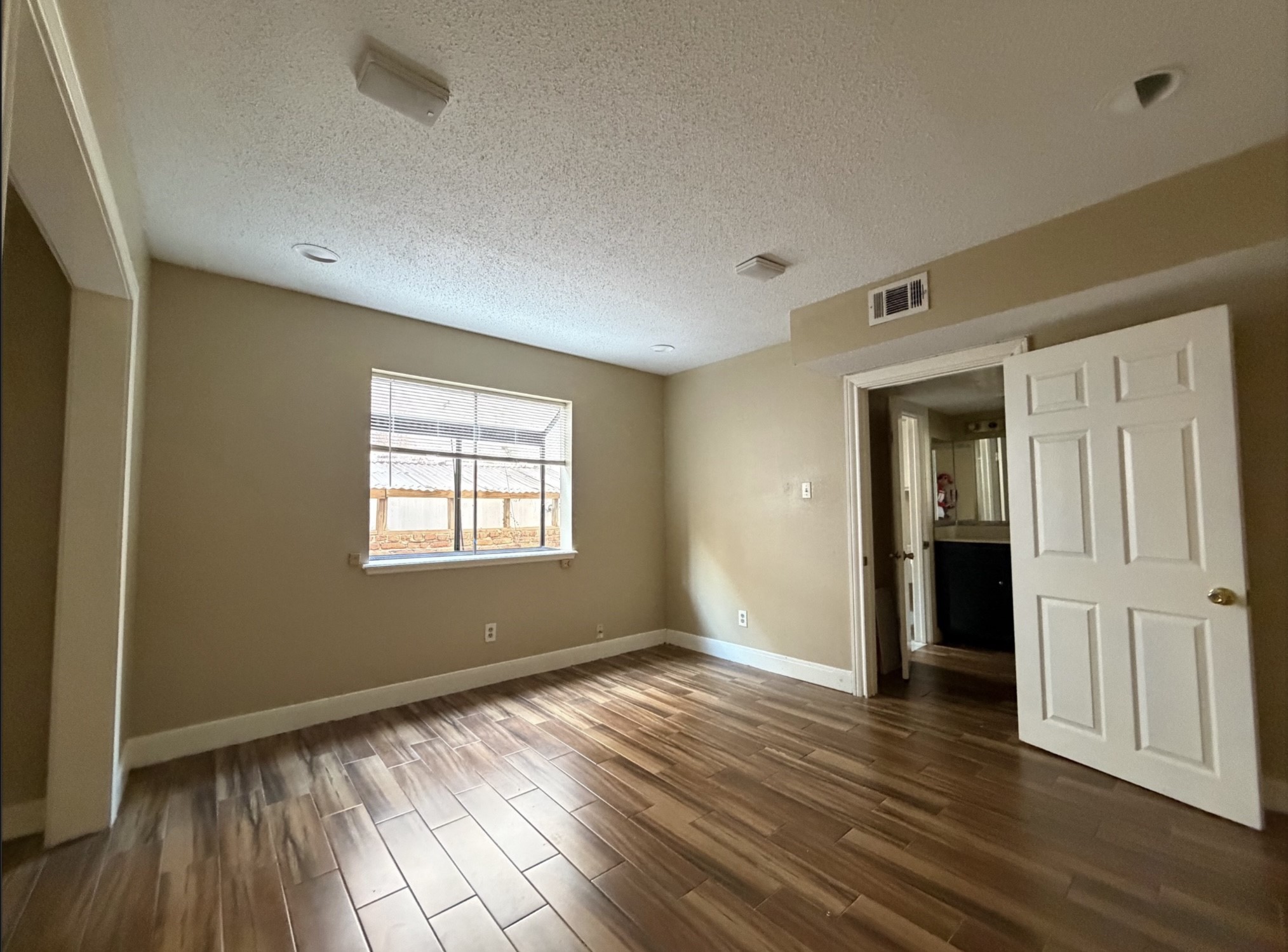 1901 Brun Street, Unit D Houston, TX 77019 - Photo 11 of 21