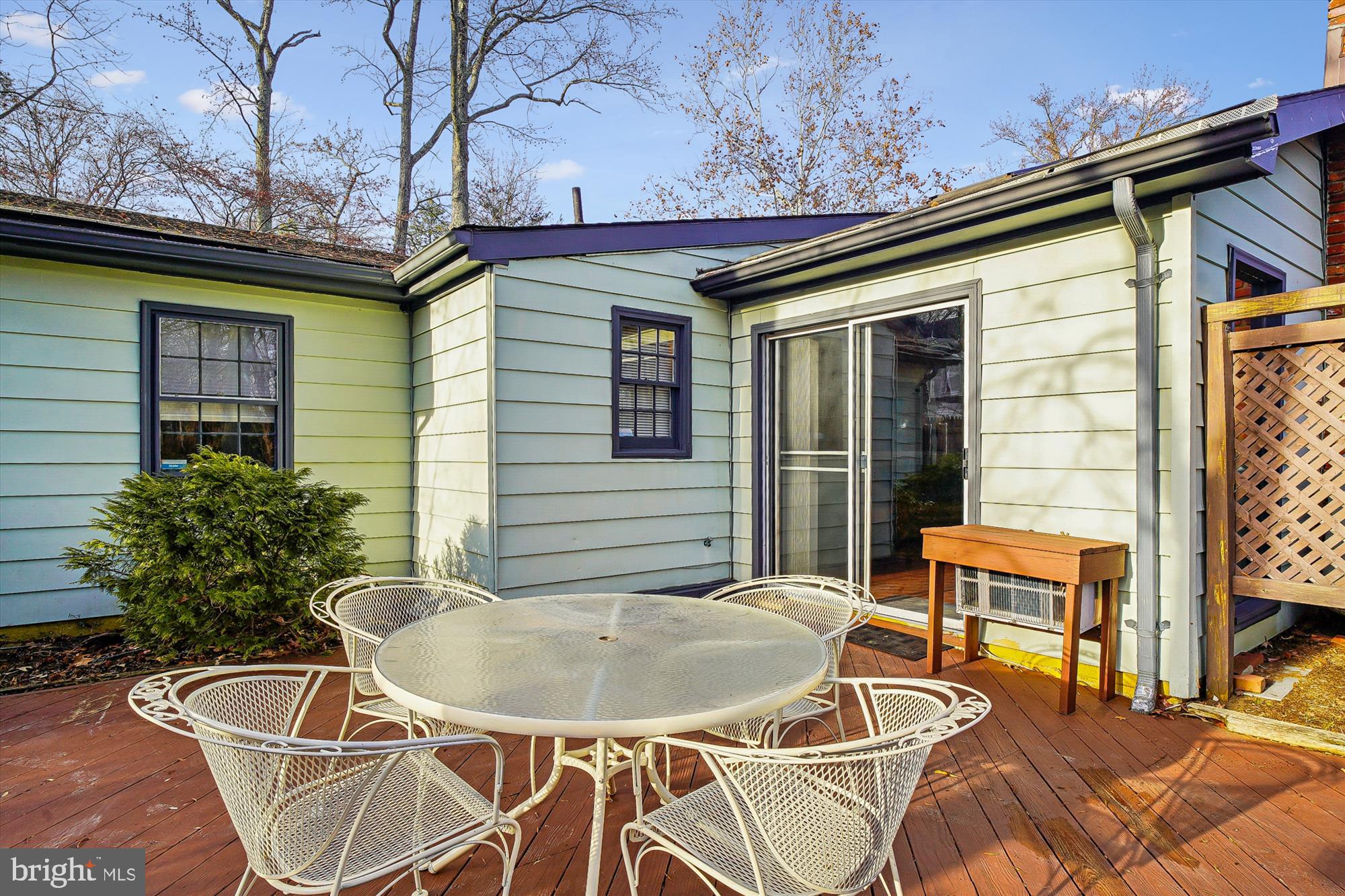 2845 Carrollton Road Annapolis, MD 21403 - Photo 26 of 47 a view of a patio with table and chairs and potted plants