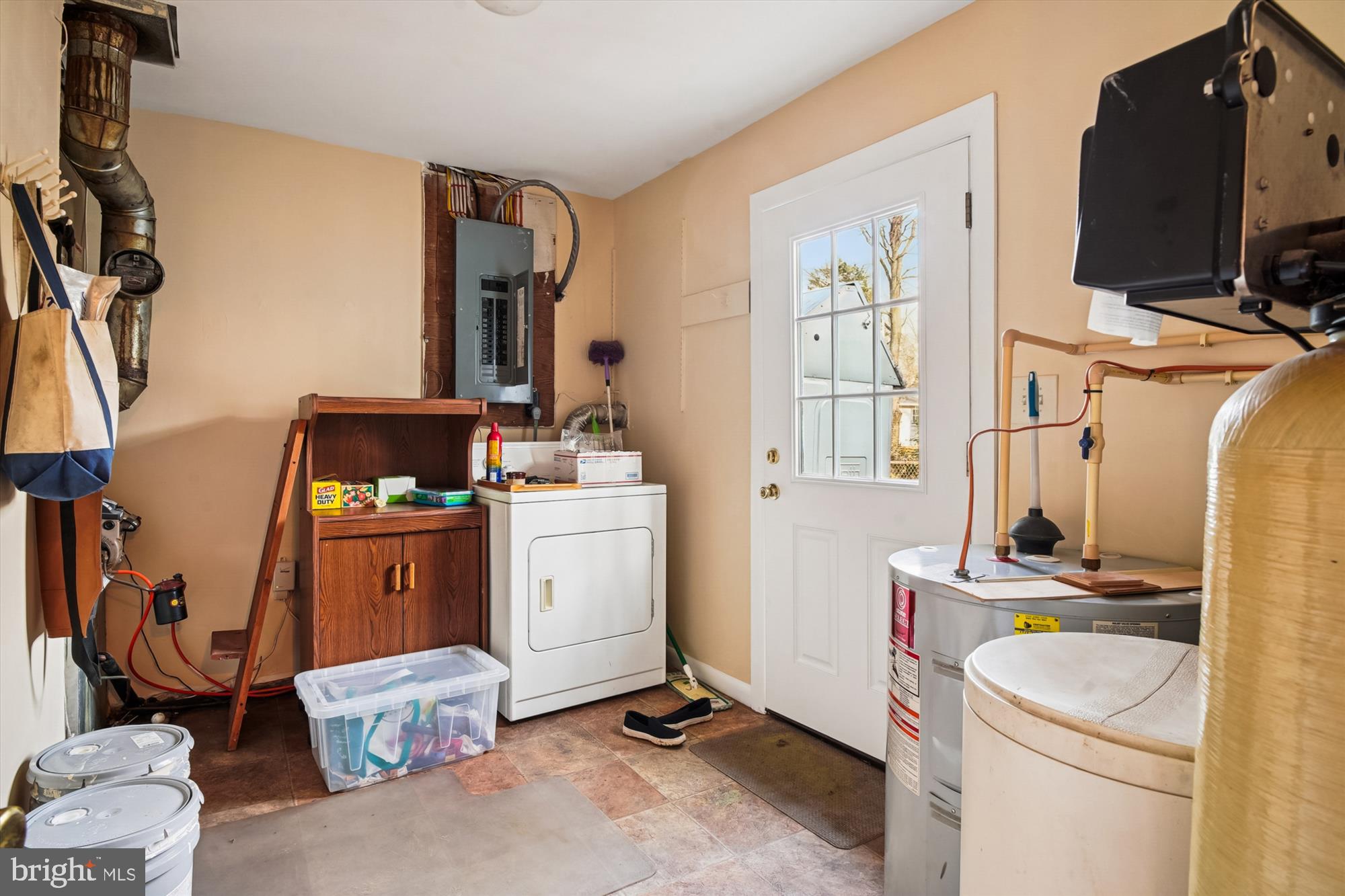 2845 Carrollton Road Annapolis, MD 21403 - Photo 27 of 47 a room with storage and utility