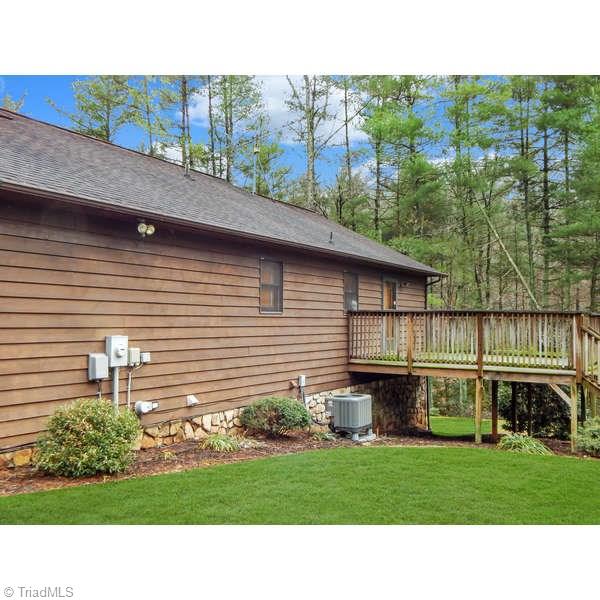 192 Sylvan Road Thurmond, NC 28683 - Photo 3 of 25 Gallery Image 3